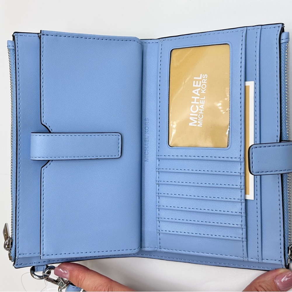 MICHAEL KORS 
Jet Set Large Ombré Logo Wristlet Lt Sky - Picture 7 of 16